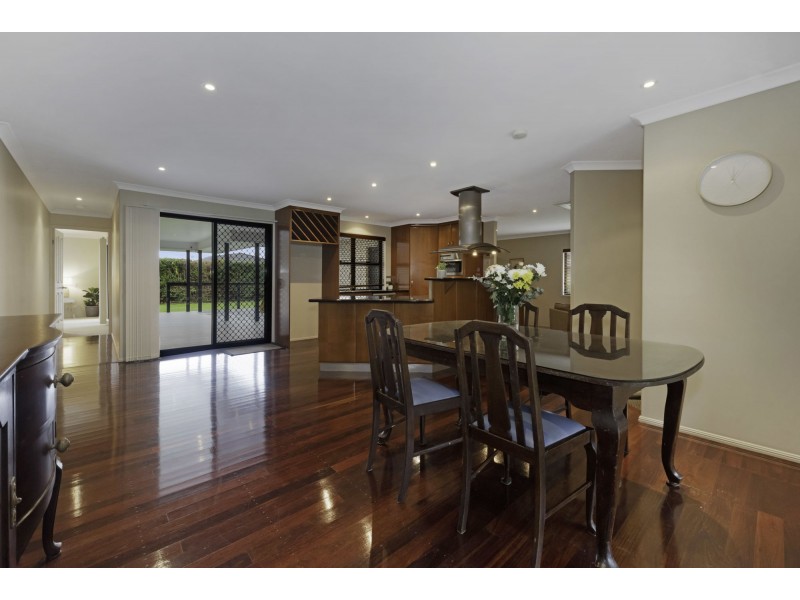 8 Bonsai Court, Glenella QLD 4740