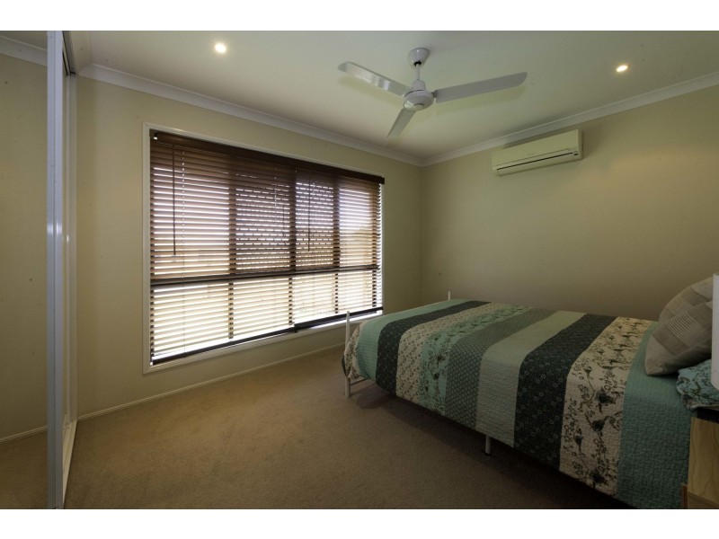 8 Bonsai Court, Glenella QLD 4740