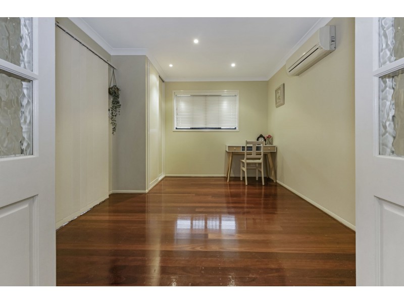 8 Bonsai Court, Glenella QLD 4740