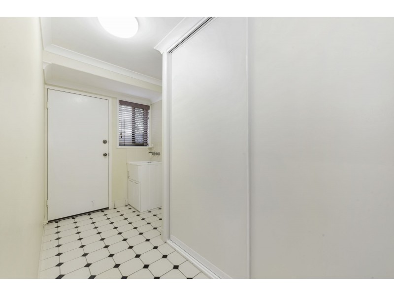 8 Bonsai Court, Glenella QLD 4740