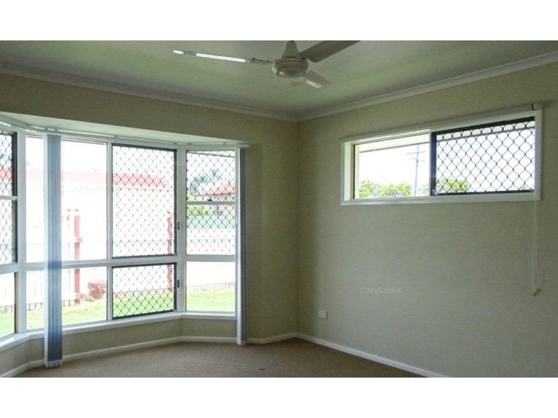 1/2 Sneyd Street, West Mackay QLD 4740