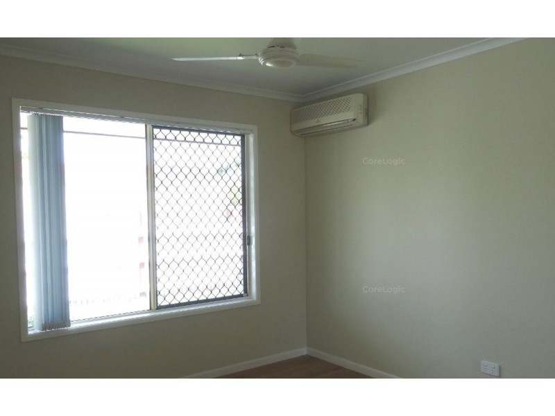 1/2 Sneyd Street, West Mackay QLD 4740