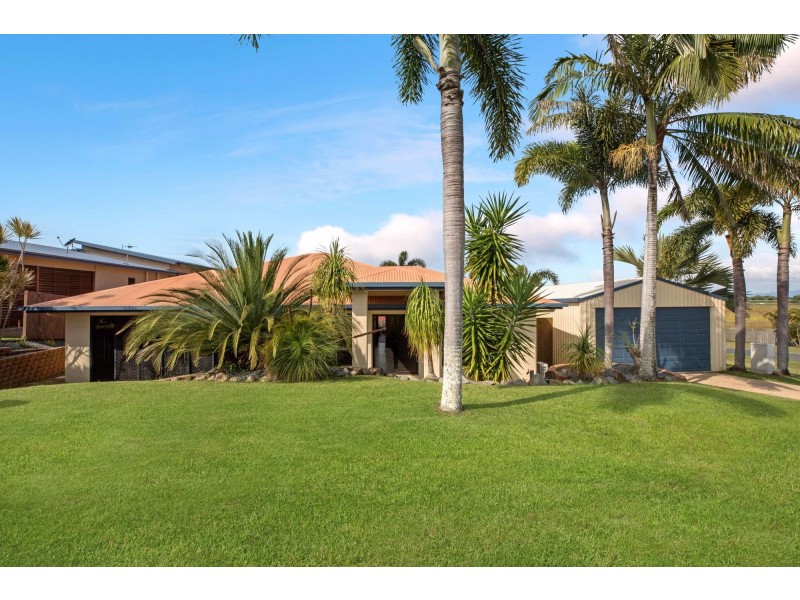 2 Jade Court, Glenella QLD 4740