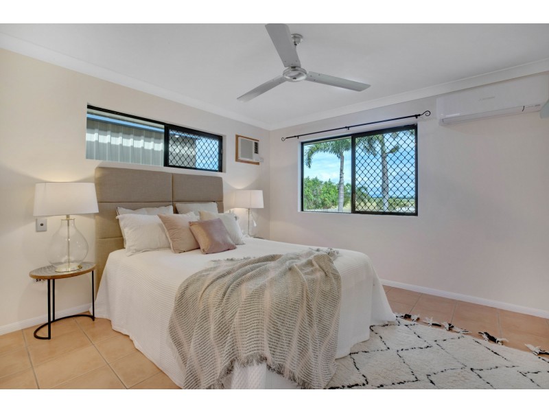 2 Jade Court, Glenella QLD 4740