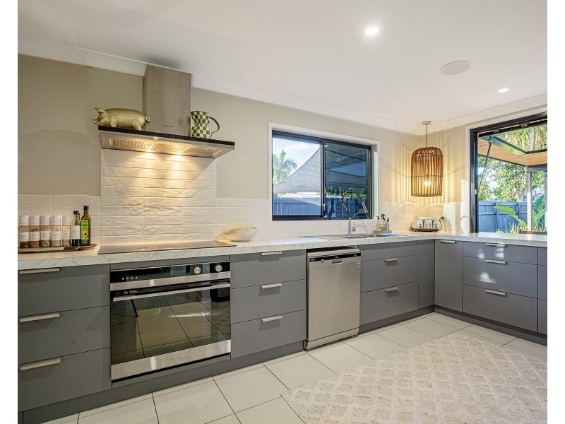 31 Hucker Street, Mackay QLD 4740