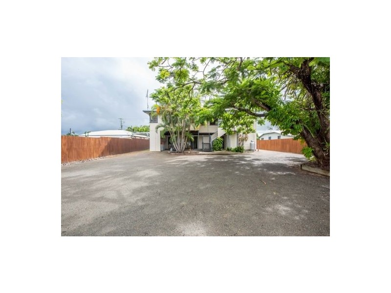 94 Broad Street, Sarina QLD 4737