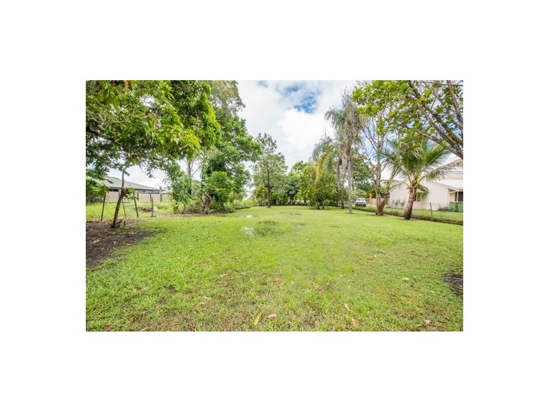 94 Broad Street, Sarina QLD 4737