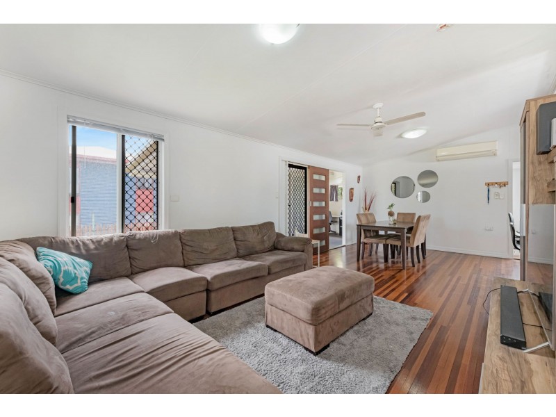 16 Roberts Avenue, North Mackay QLD 4740
