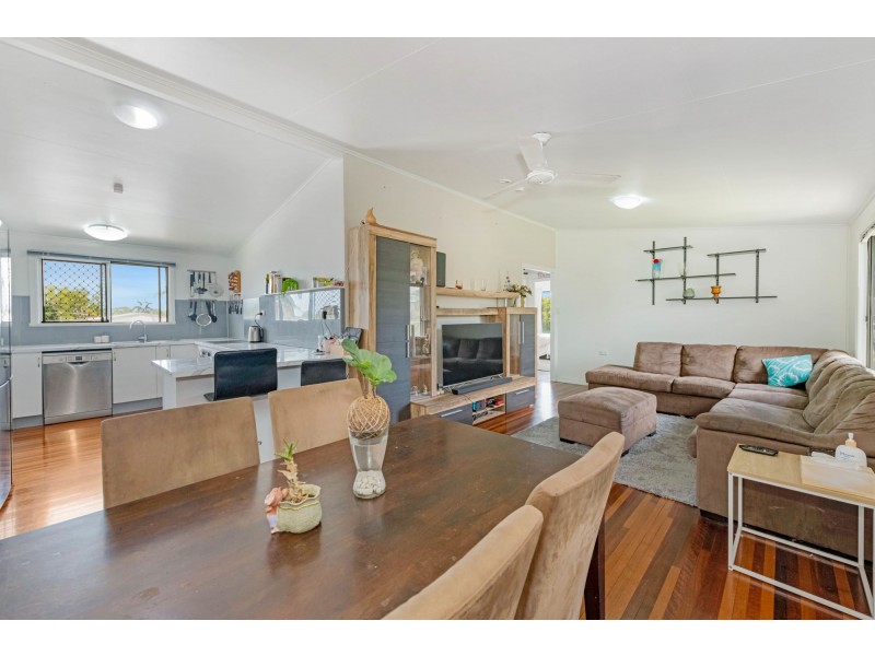 16 Roberts Avenue, North Mackay QLD 4740