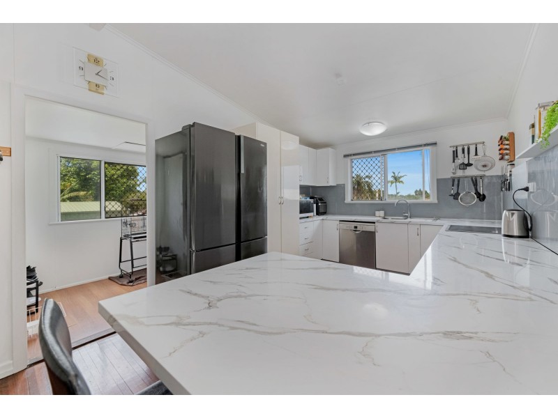 16 Roberts Avenue, North Mackay QLD 4740