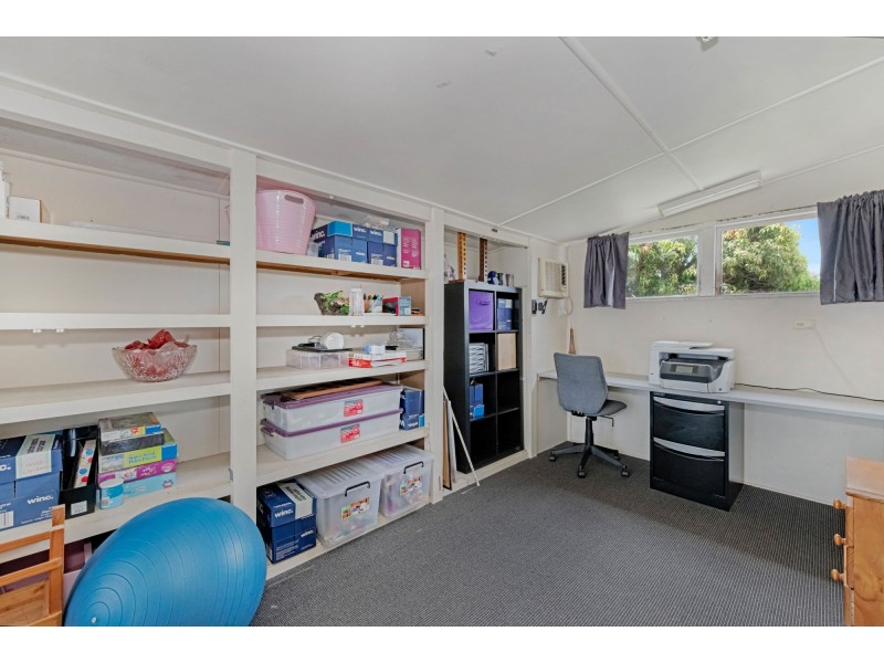 16 Roberts Avenue, North Mackay QLD 4740