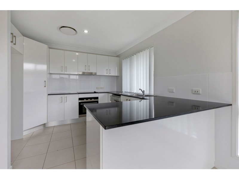 21 Parklane Crescent, Beaconsfield QLD 4740