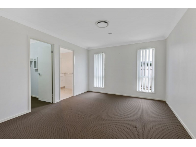 21 Parklane Crescent, Beaconsfield QLD 4740