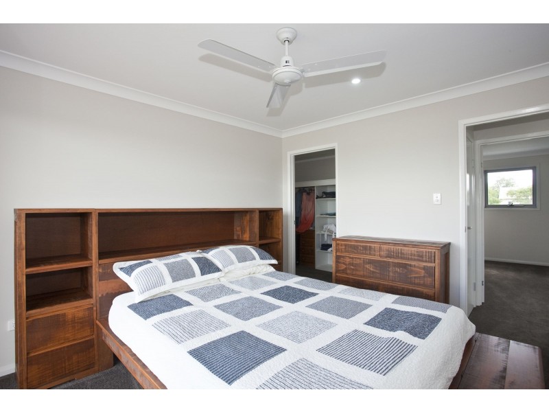 15 Barrier Street, Eton QLD 4741