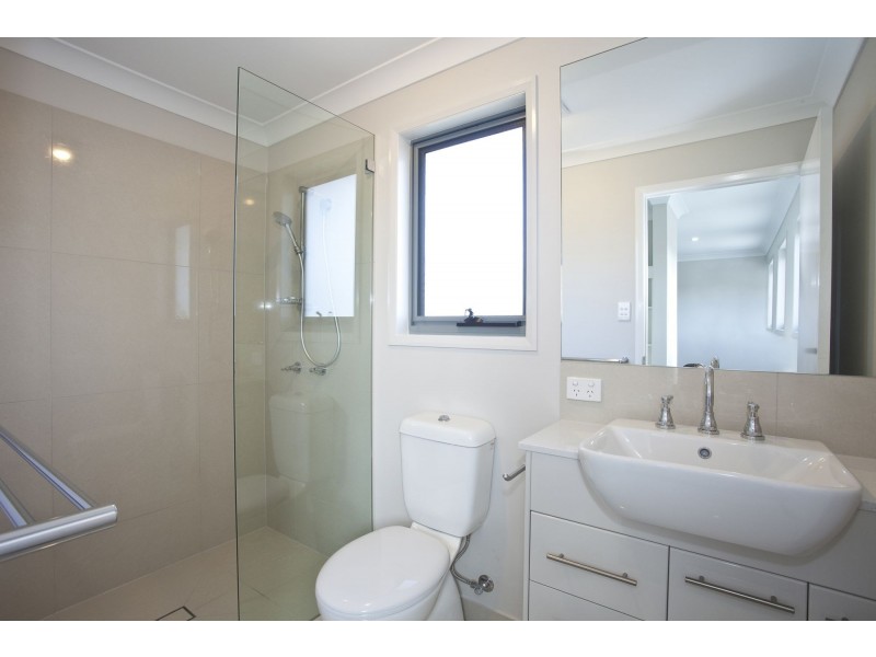 15 Barrier Street, Eton QLD 4741