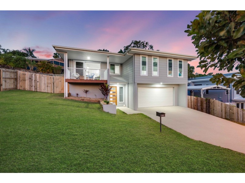 33 Azure Drive, Rural View QLD 4740