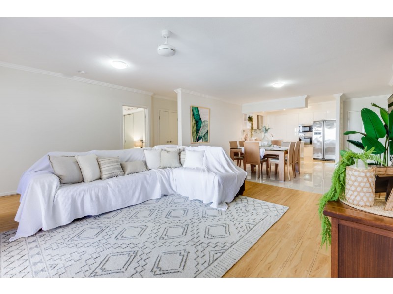 2/11 Megan Place, Mackay Harbour QLD 4740