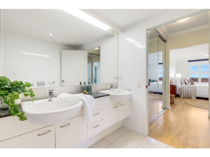 2/11 Megan Place, Mackay Harbour QLD 4740