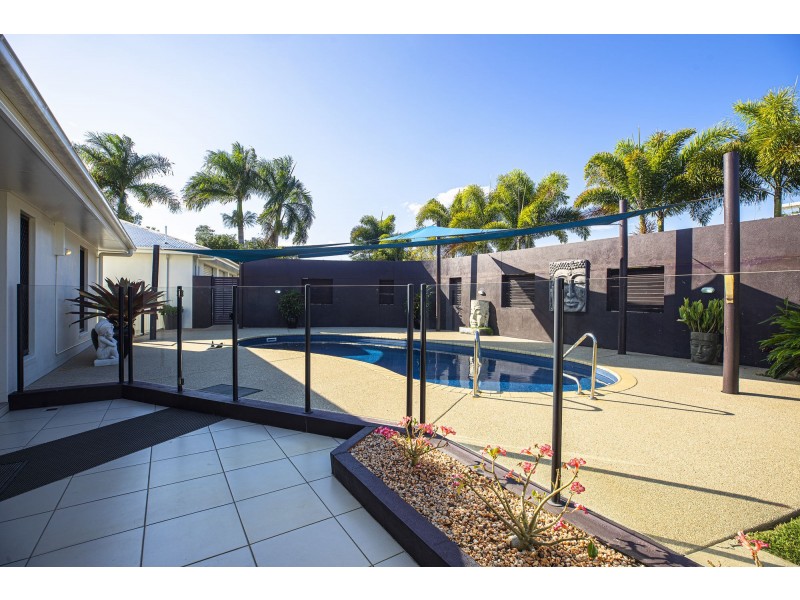 17 Sturt Crescent, Erakala QLD 4740