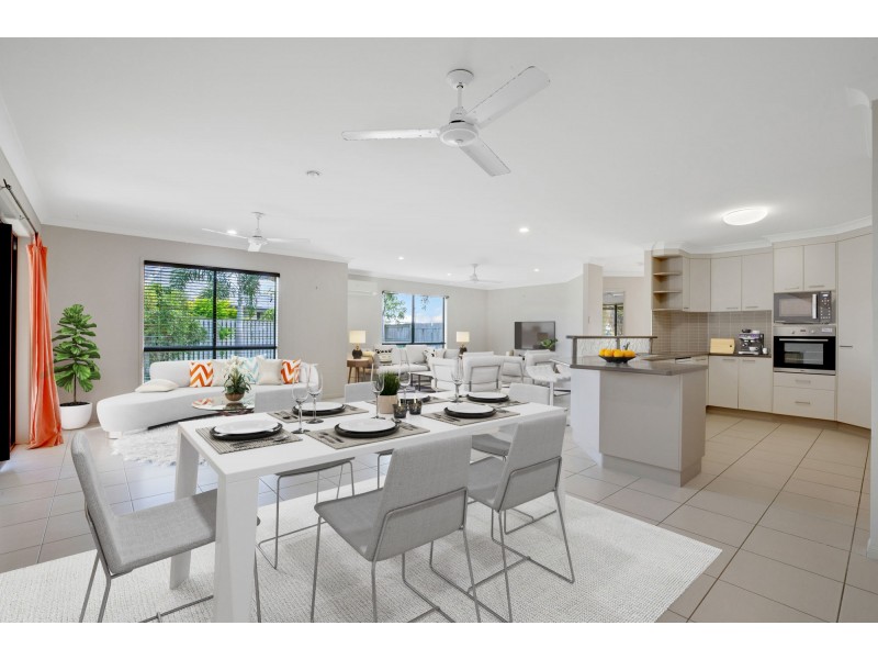 60 Whitehaven Drive, Blacks Beach QLD 4740
