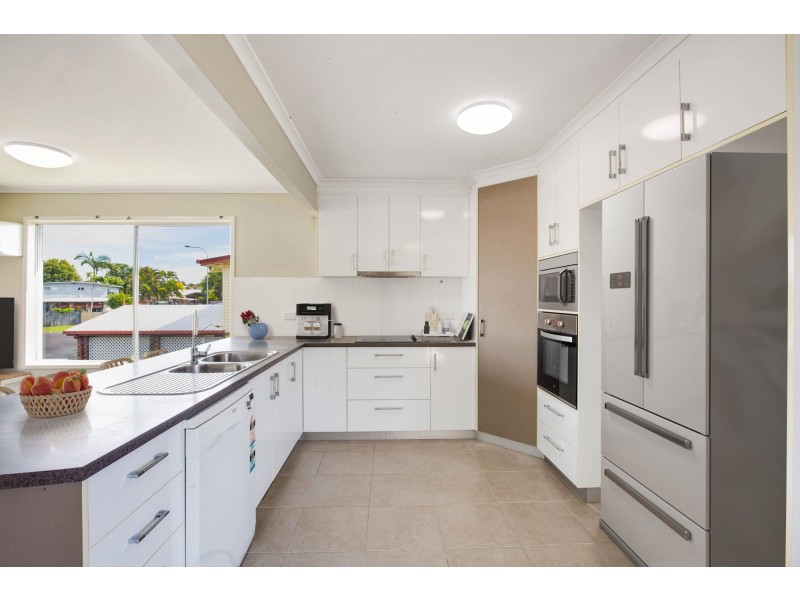 4 Telina Drive, Beaconsfield QLD 4740