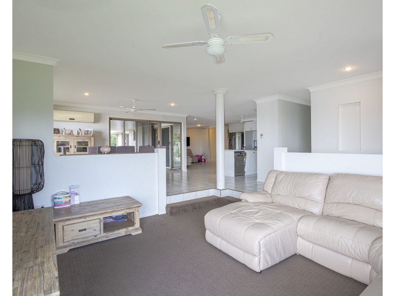 9 Roy Court, Glenella QLD 4740