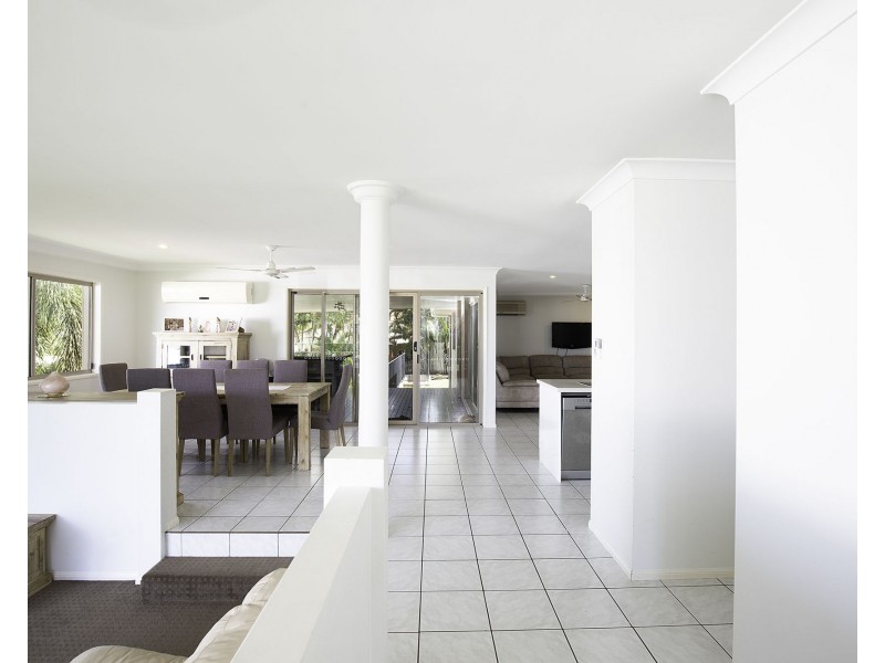 9 Roy Court, Glenella QLD 4740
