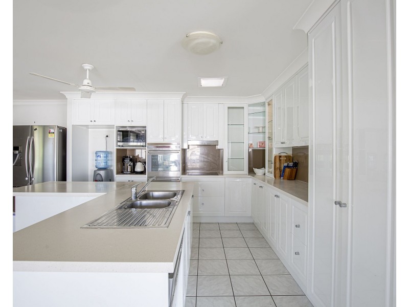 9 Roy Court, Glenella QLD 4740