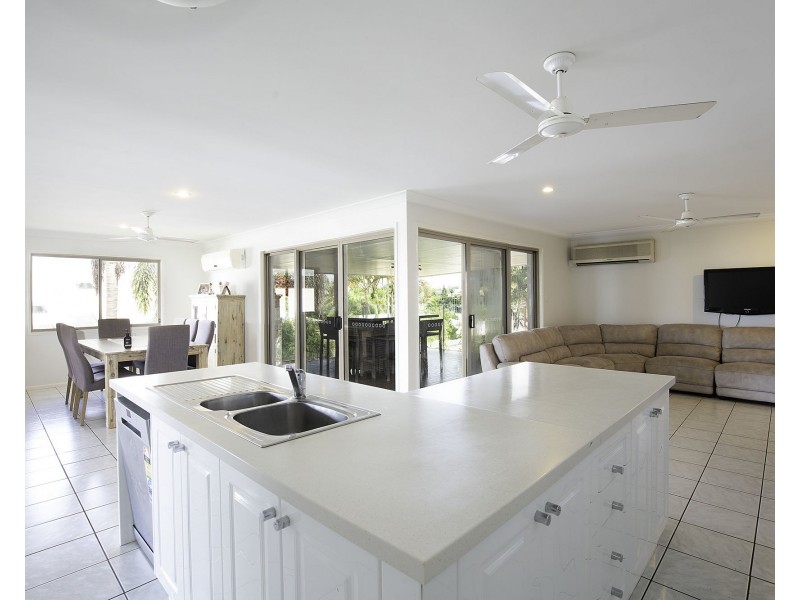 9 Roy Court, Glenella QLD 4740