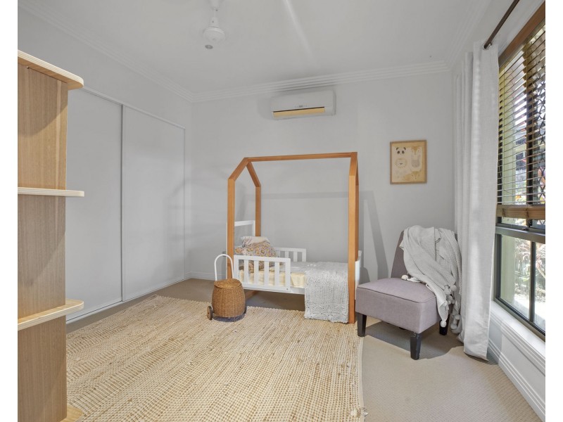 70 Gingham Street, Glenella QLD 4740