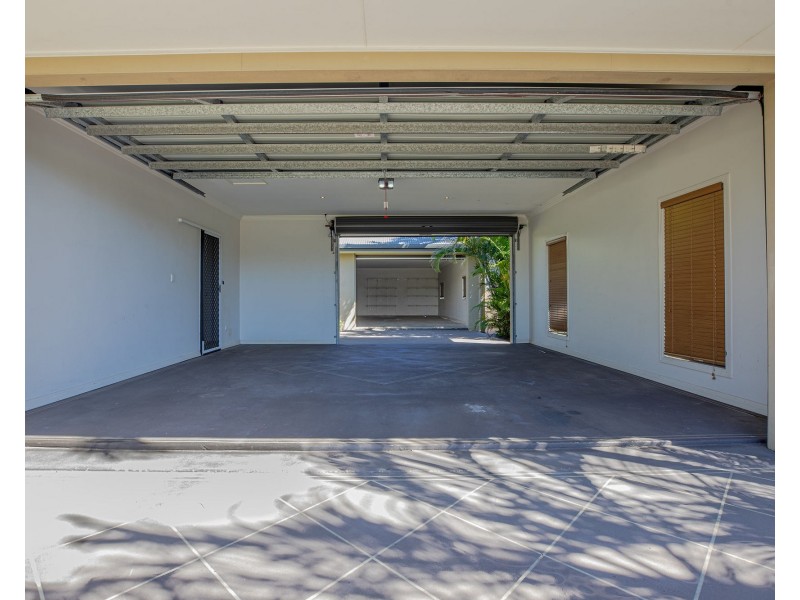 70 Gingham Street, Glenella QLD 4740
