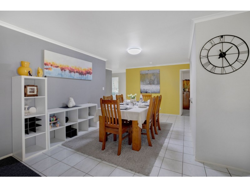 50 Fernleigh Avenue, Andergrove QLD 4740