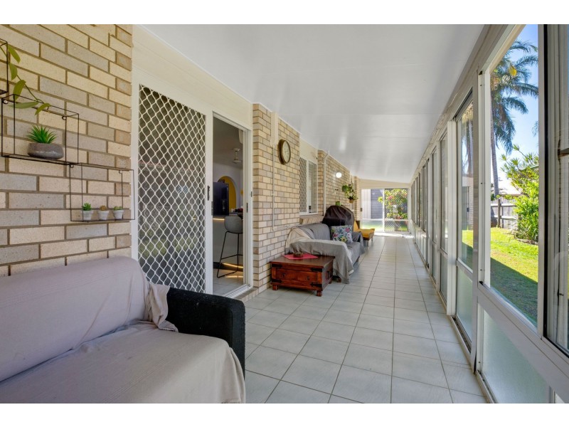 50 Fernleigh Avenue, Andergrove QLD 4740