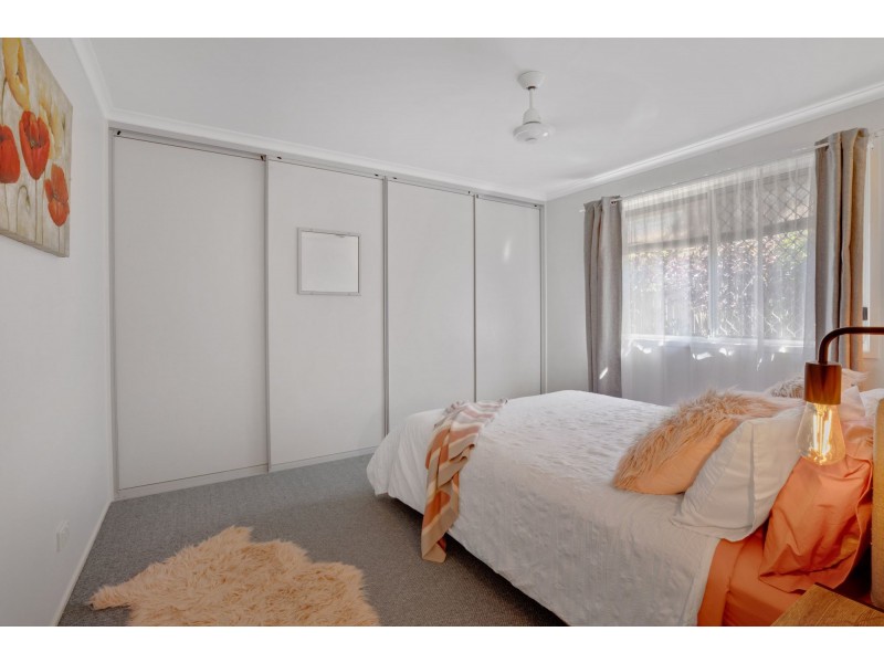 50 Fernleigh Avenue, Andergrove QLD 4740