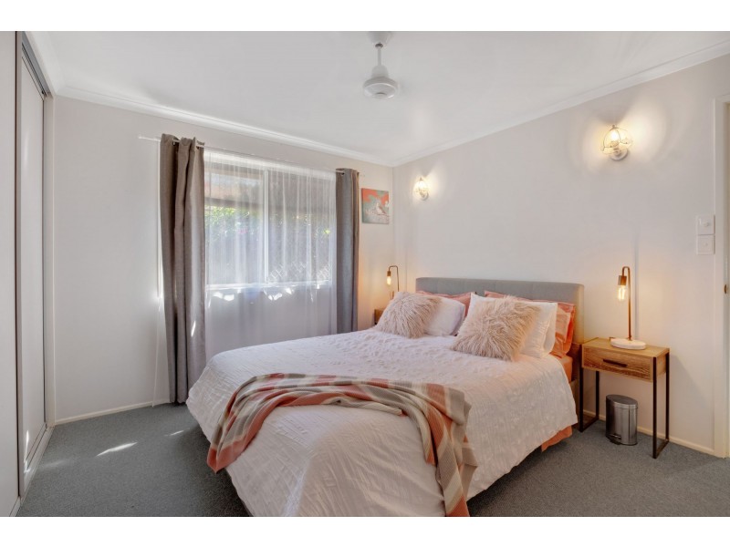 50 Fernleigh Avenue, Andergrove QLD 4740