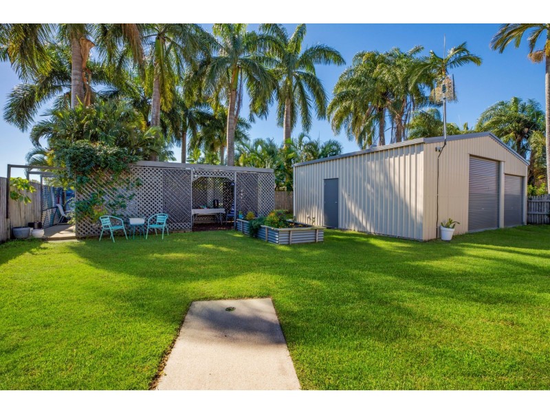 50 Fernleigh Avenue, Andergrove QLD 4740