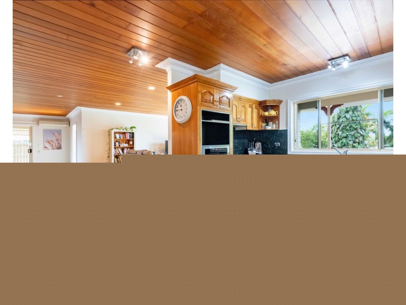 31 Bradman Drive, Glenella QLD 4740
