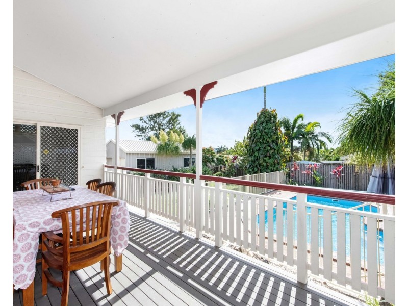 31 Bradman Drive, Glenella QLD 4740