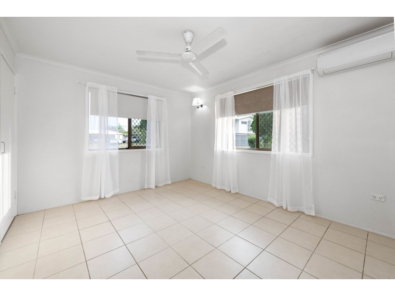 6 Durham Court, Beaconsfield QLD 4740