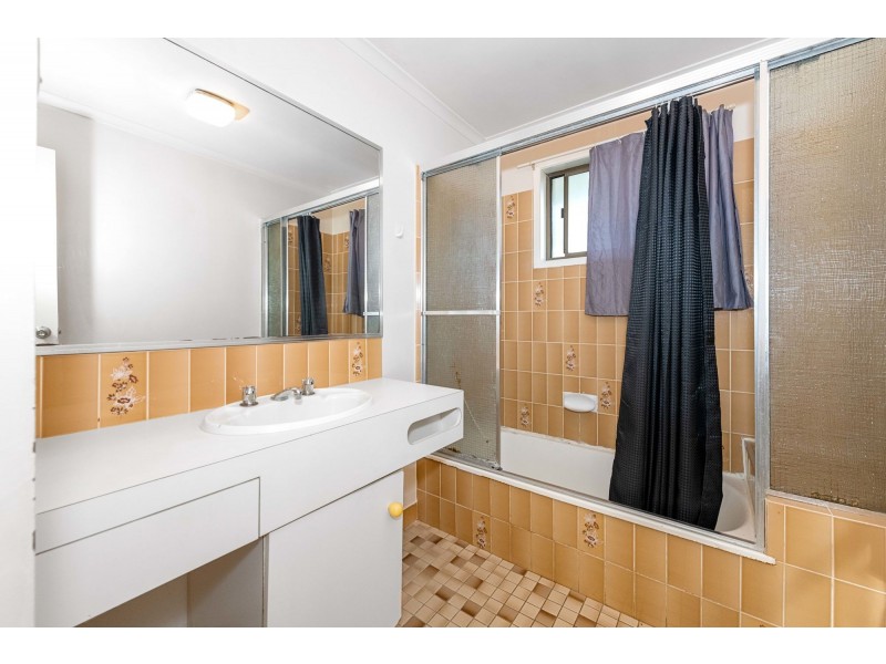 6 Durham Court, Beaconsfield QLD 4740