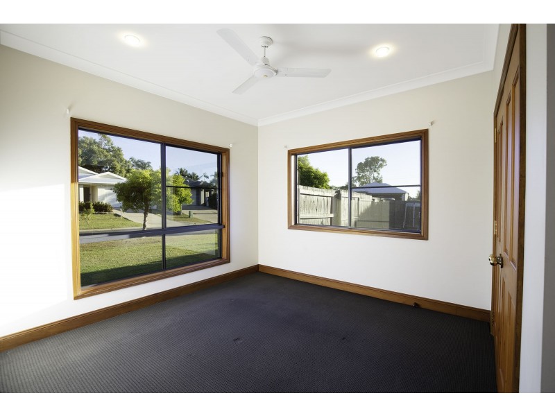 40 Village Circuit, Eimeo QLD 4740