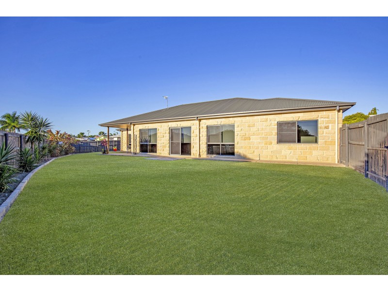40 Village Circuit, Eimeo QLD 4740