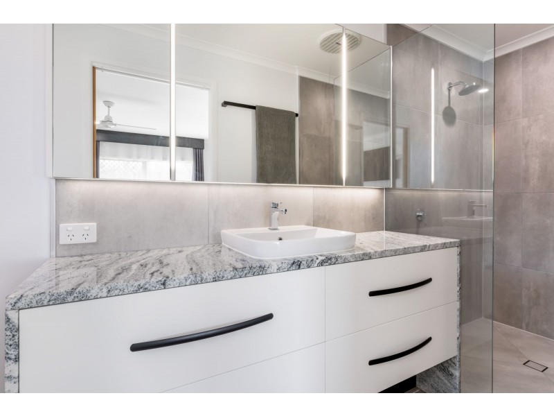 12 Davlyn Drive, Andergrove QLD 4740