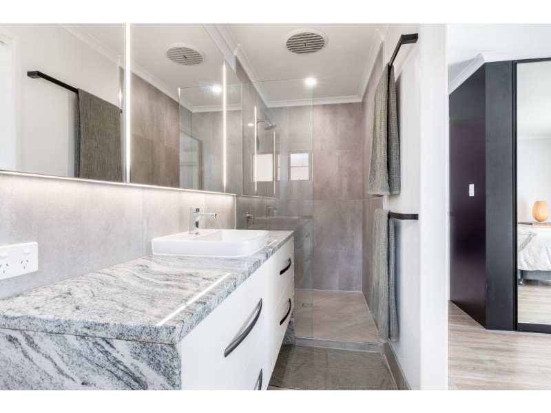 12 Davlyn Drive, Andergrove QLD 4740