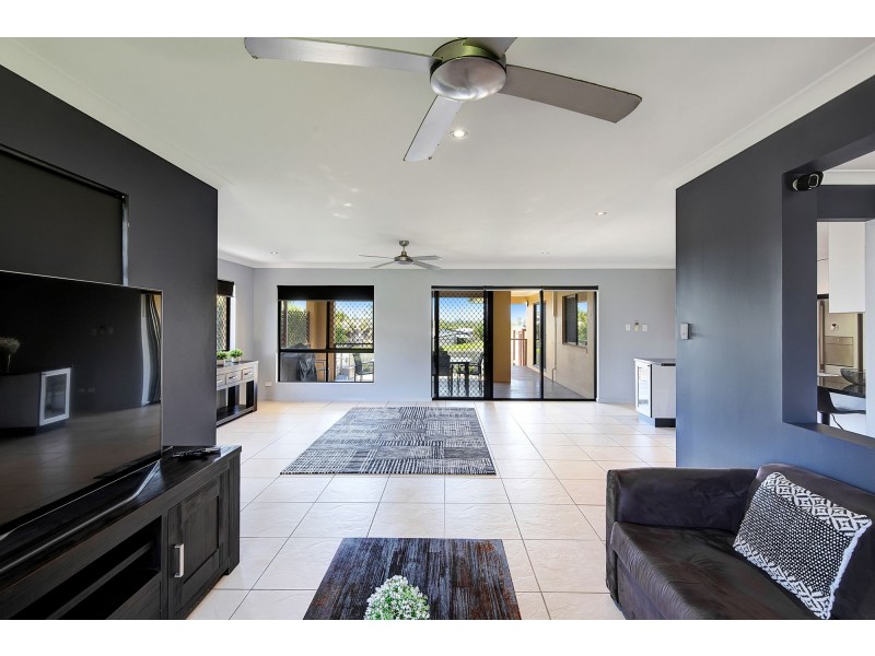 38 Kinghorn Street, Eimeo QLD 4740