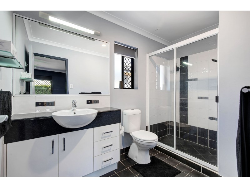 38 Kinghorn Street, Eimeo QLD 4740