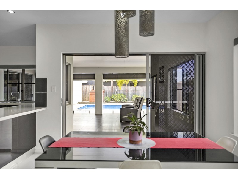 41 Vidar Crescent, Ooralea QLD 4740