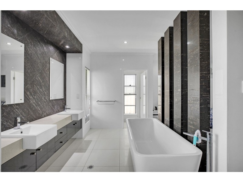 41 Vidar Crescent, Ooralea QLD 4740