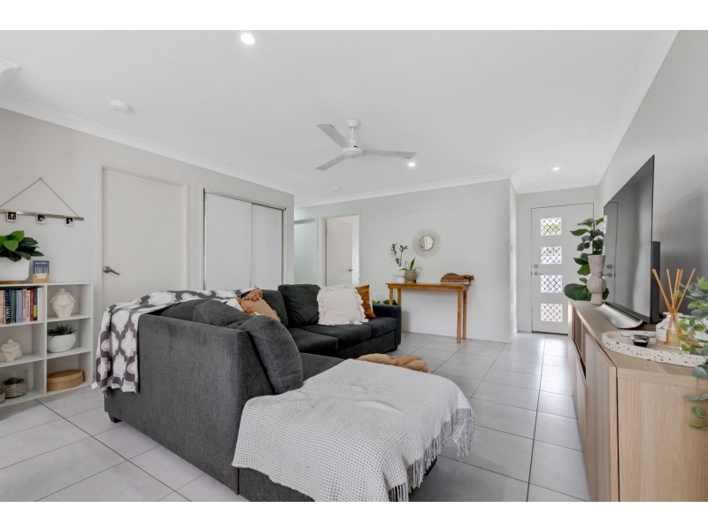 3/8 Maud Street, Mirani QLD 4754