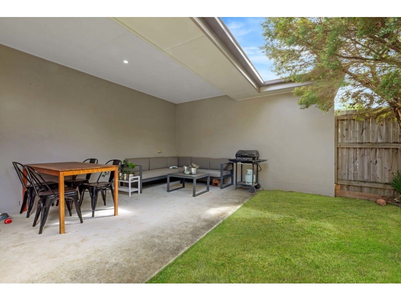 3/8 Maud Street, Mirani QLD 4754